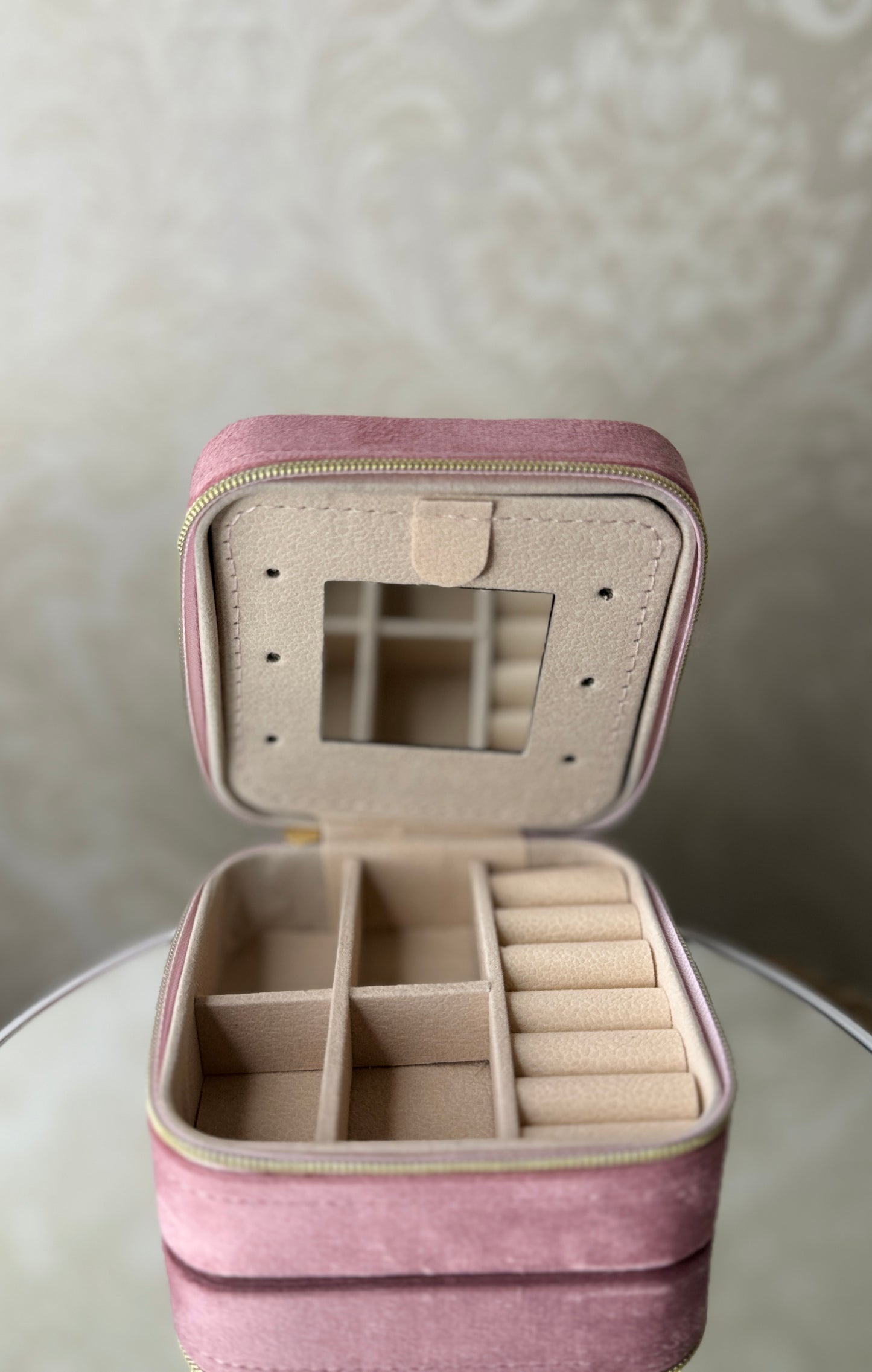 Velvet Jewelry Box With Mirror Medium size